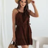 rochie-scurta-maro-cu-bretele-subtiri-si-cordon