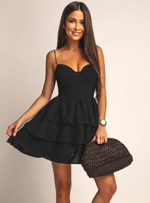 rochie-scurta-neagra-cu-volane-si-bretele-subtiri