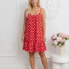 rochie-scurta-rosie-cu-buline-albe-si-volan-la-baza