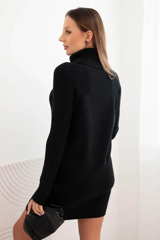 rochie-tricotata-neagra-cu-guler-inalt
