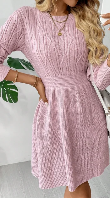 rochie-tricotata-roz-cu-croi-in-a