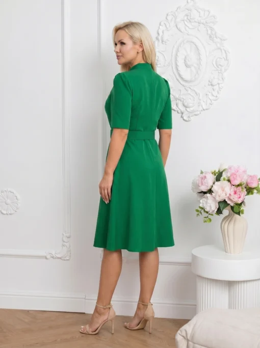 rochie-verde-eleganta-cu-nasturi-perla-si-curea-in-talie