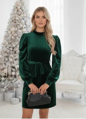 Rochie verde eleganta cu umeri bufanti