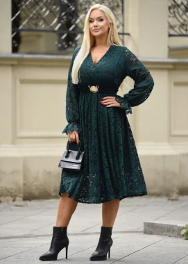 Rochie verde eleganta din dantela cu decolteu petrecut si maneci lungi