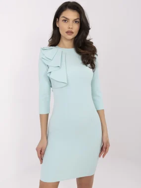 Rochie verde menta eleganta cu volan decorativ si maneca trei sferturi