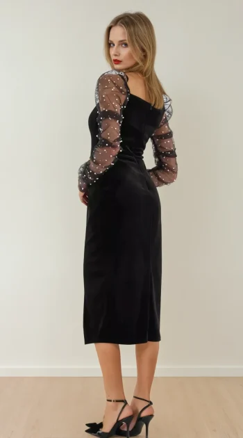 rochie-zofia-neagra-cu-maneci-transparente-cu-perle