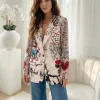 sacou-bej-statement-cu-imprimeu-artistic-teddy