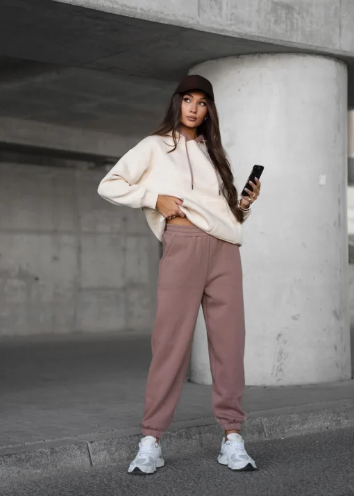 set-dama-crem-si-cappuccino-vatuit-din-bumbac-cu-hanorac-si-pantaloni-casual