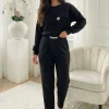 set-dama-negru-cu-aplicatie-floare-si-stras-si-pantaloni-cu-talie-elastica