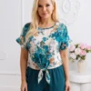 set-din-vascoza-cu-bluza-inflorata-cu-funda-si-pantaloni-lejeri