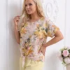 set-din-vascoza-cu-bluza-inflorata-cu-funda-si-pantaloni-lejeri