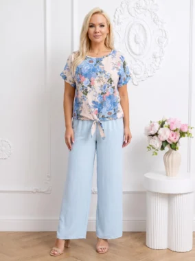 Set din vascoza cu bluza inflorata si pantaloni lejeri