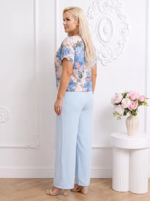 set-din-vascoza-cu-bluza-inflorata-si-pantaloni-lejeri