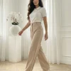 top-alb-elegant-din-vascoza-cu-guler-decorat-cu-strasuri