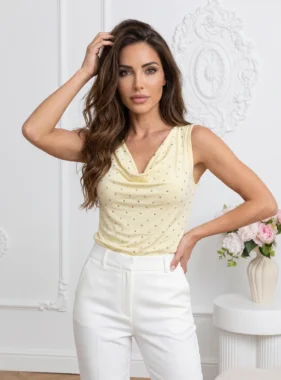 Top elegant cu decolteu cazut si strasuri stralucitoare