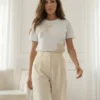 tricou-alb-din-bumbac-cu-aplicatii-florale-ivory-cu-perle