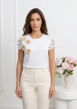 Tricou alb elegant cu flori colorate si maneci din dantela