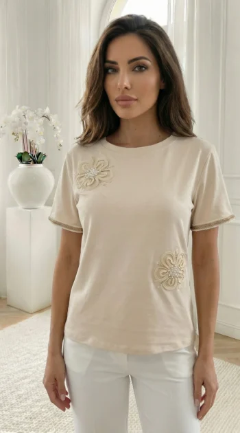 tricou-bej-din-bumbac-cu-aplicatii-florale-elegante