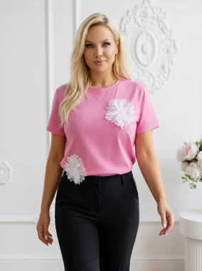 Tricou cu aplicatii florale 3D elegante