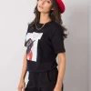 tricou-negru-cu-imprimeu-portret-si-aplicatii