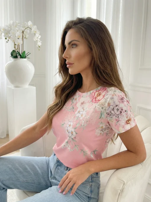 tricou-roz-cu-imprimeu-floral-pastel